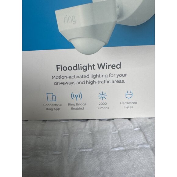 Ring Floodlight Cam Wired Outdoor Smart NWT WHITE - Picture 3 of 15